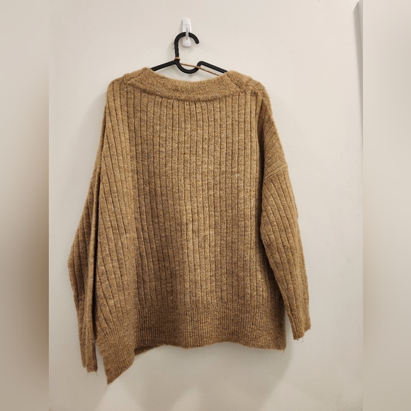 EUC Only Mohair blend fluffy oversized v neck sweater in camel brown Medium - Picture 2 of 5